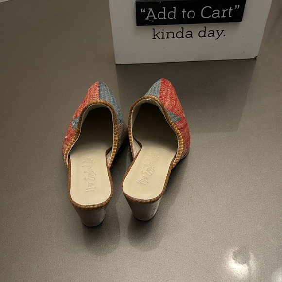 Stylish Multicolor Mules - Picture 4 of 7